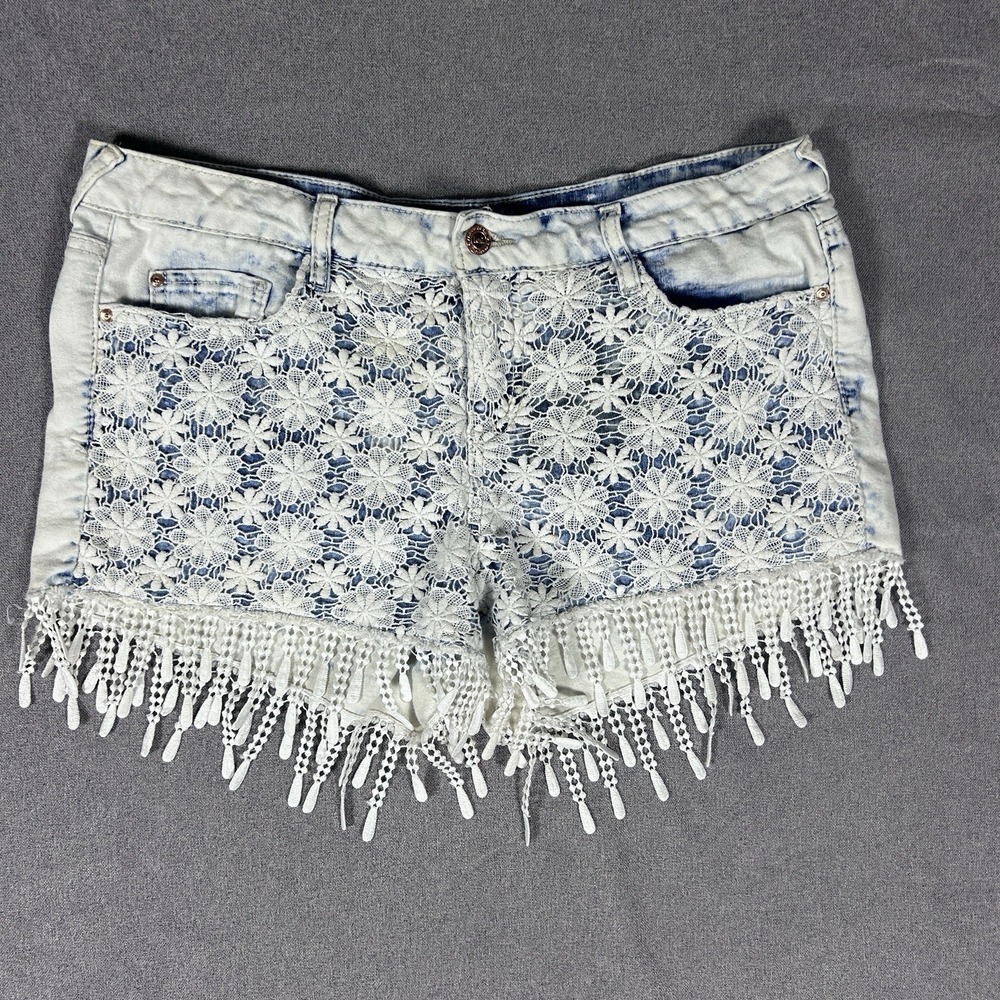 LEI Ashley Denim Shorts Womens Large Acid Wash Lace Fringe Boho Festival Y2K